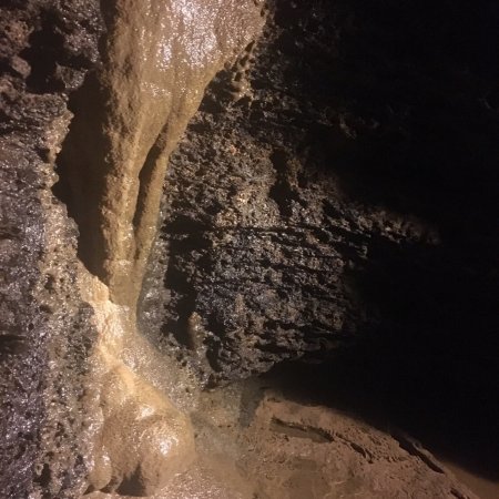 Nanatsugama Limestone Cave