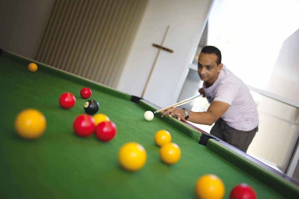 Le First billard club