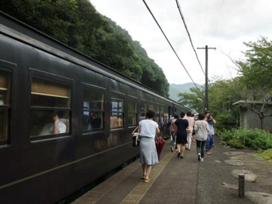 Shiroishi Station
