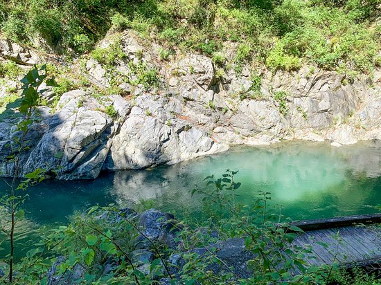 Hatonosu Valley