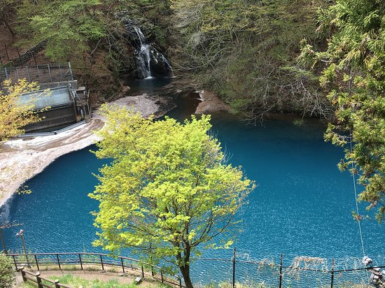 Momotaro Falls