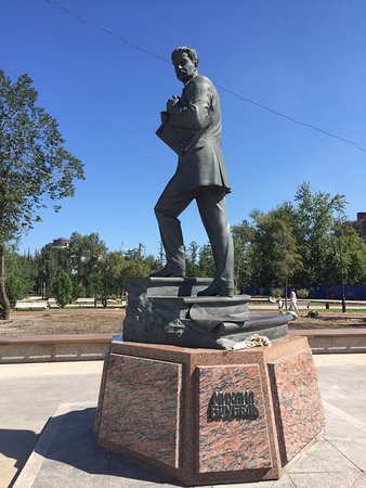 Monument to Mikhail Vrubel