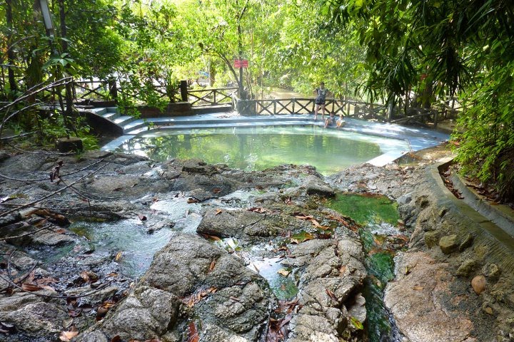 La Hot Springs