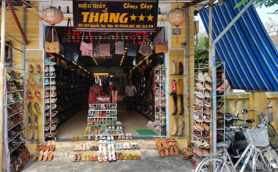 Thang II Shoe Shop