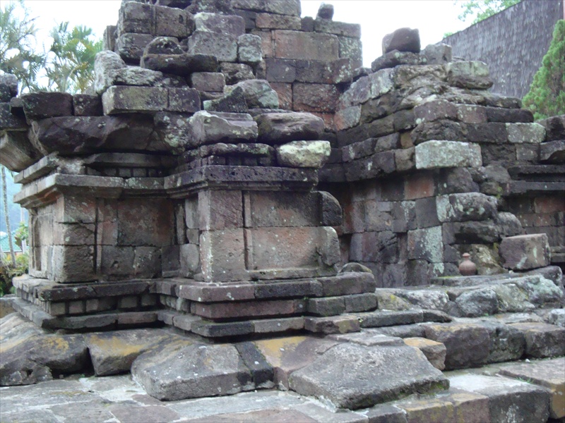 Songgoriti Temple