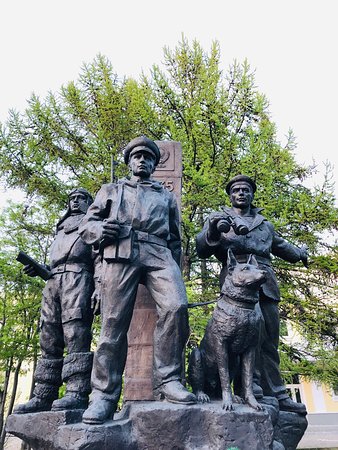 Monument to The Frontier Guards of Arctic