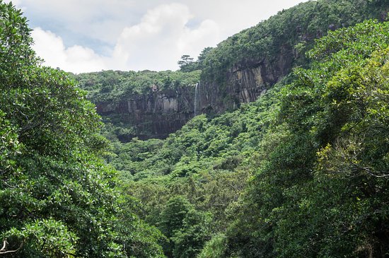 Pinaisara Falls