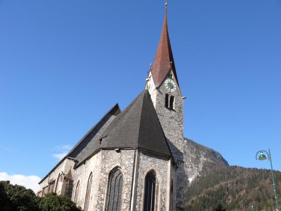 Pfarrkirche St. Wolfgang und St. Leonhard