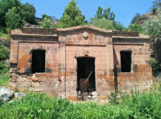 Ashtarak Old Bathhouse