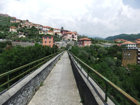 Sentiero dell' Acquedotto Storico di Genova