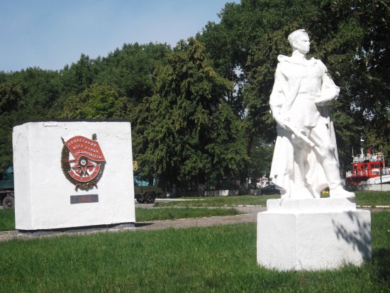 Square of the Baltic Glory