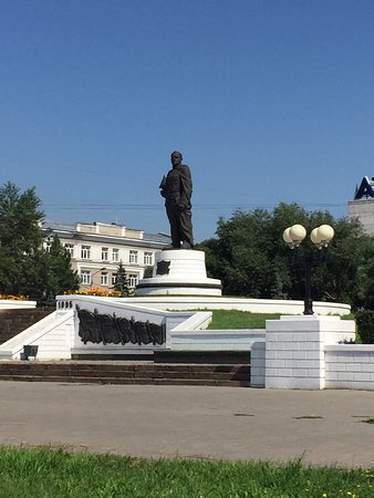Monument to Zhukov