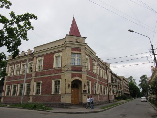 Local Lore Museum in Lomonosov