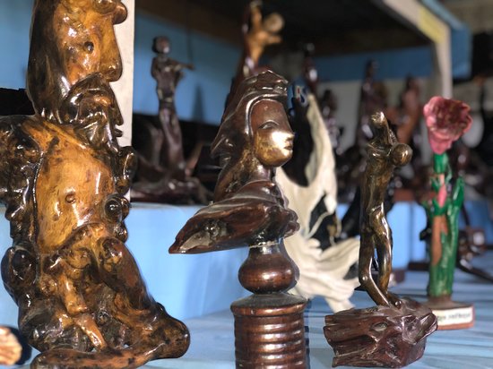 Root Art Gallery