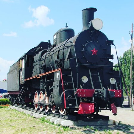 Monument Requiem Locomotive