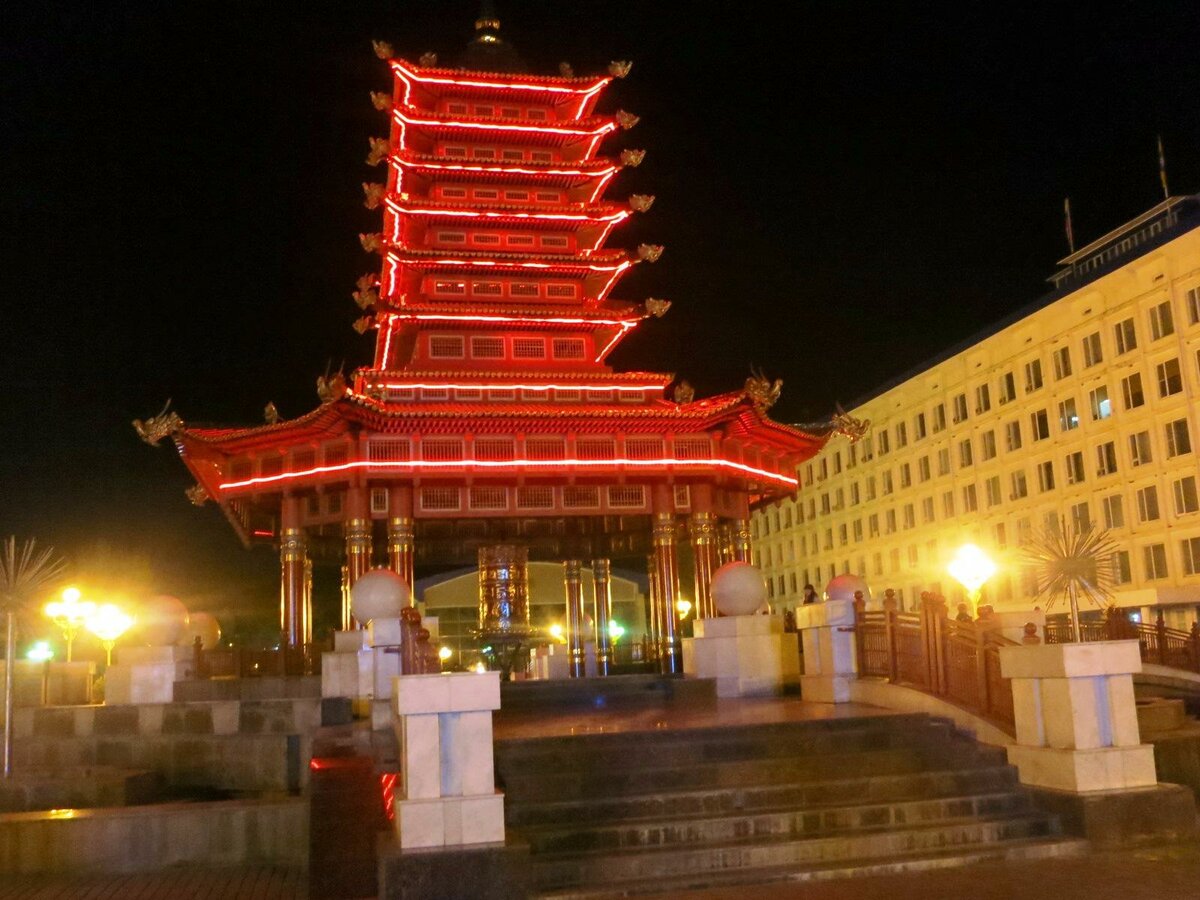 Pagoda Seven Days