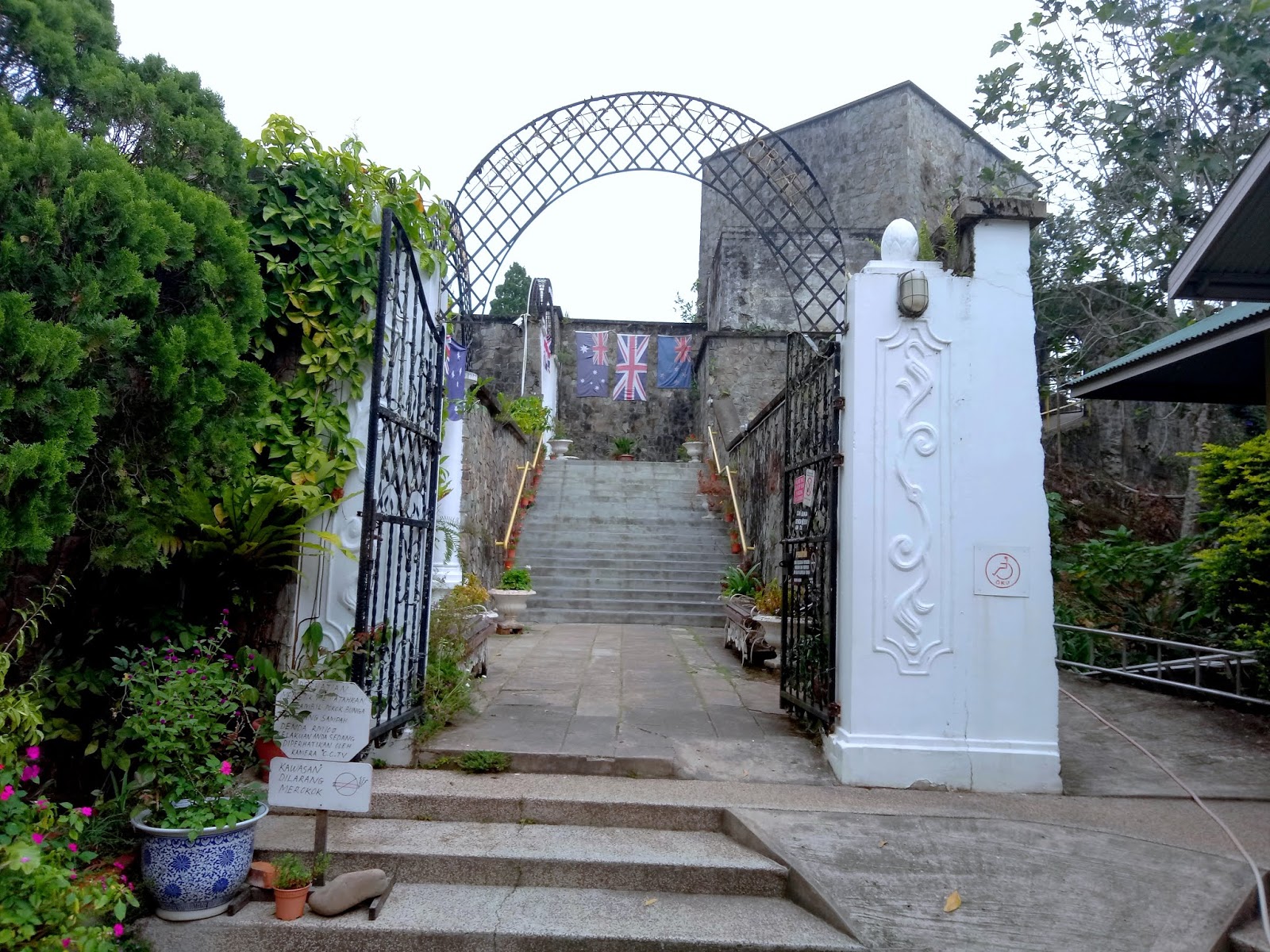 Kundasang War Memorial