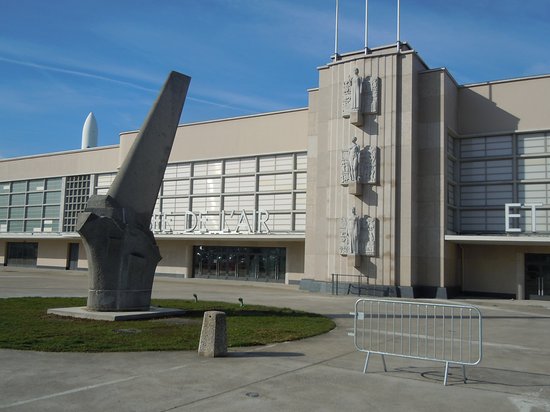 Au Pilote d'Essais et a l'Equipage