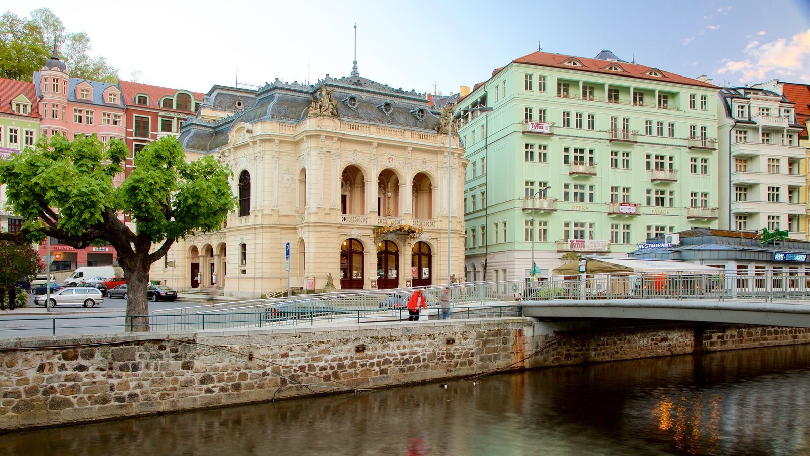 Karlovy Vary City Theatre
