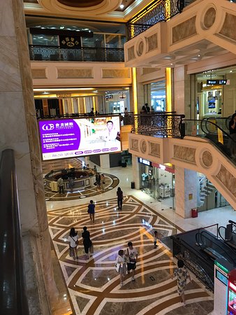 Tiley Shopping Mall