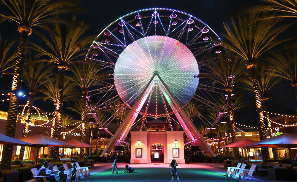 Giant Wheel at Irvine Spectrum Center