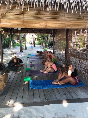 Castaway Yoga Koh Lipe