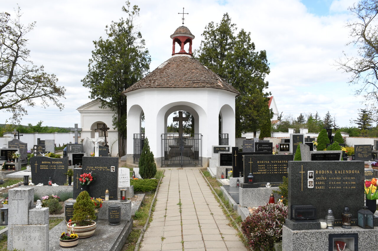 Cemetery Hradiste