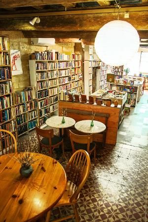 Camili Books & Tea