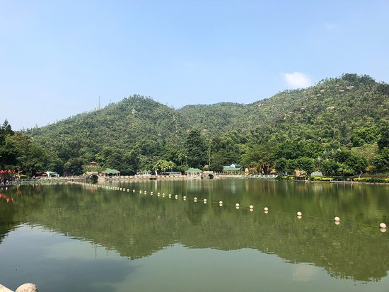 Bailian Cave Park