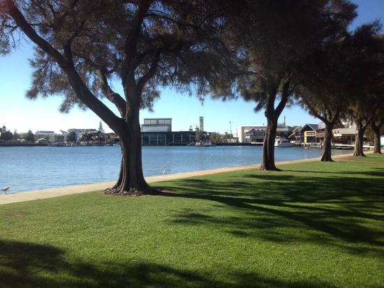 Eastern Foreshore Park