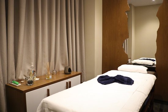 Deluxe Spa & Massage