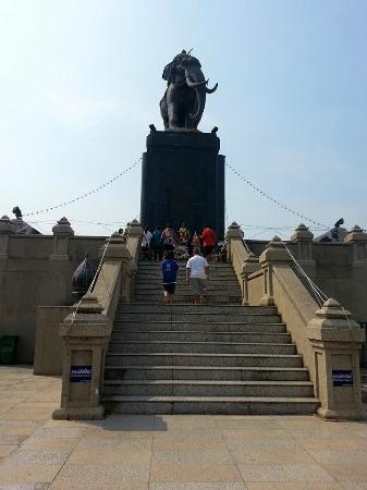 King Rama I Monument