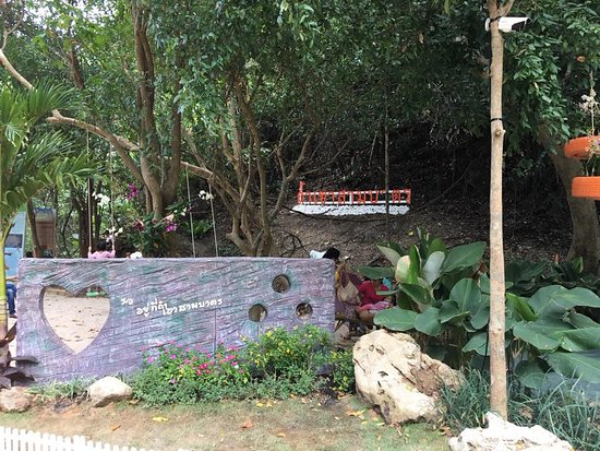 Khao Sam Bat Cave