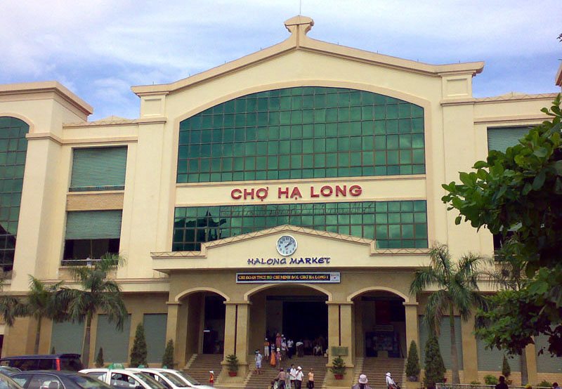 Ha Long Market