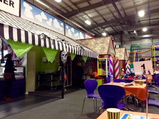 Happy days soft play