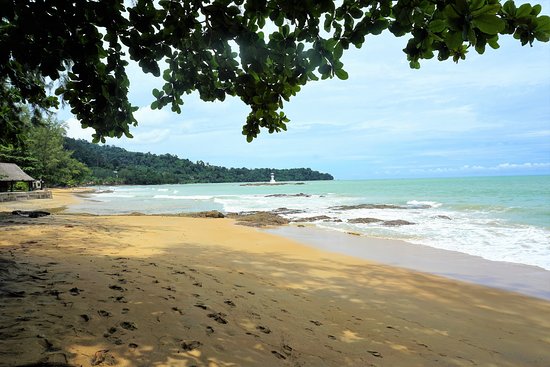 Nang Thong Beach