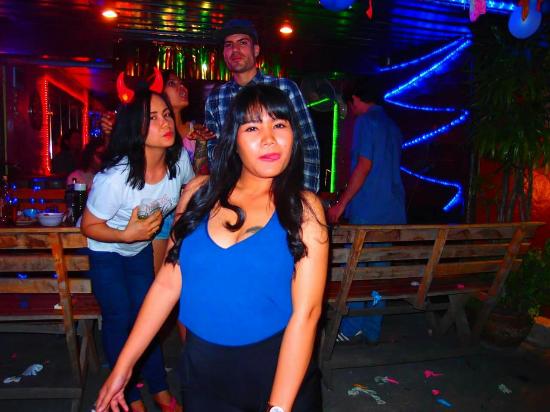 R&B Bar