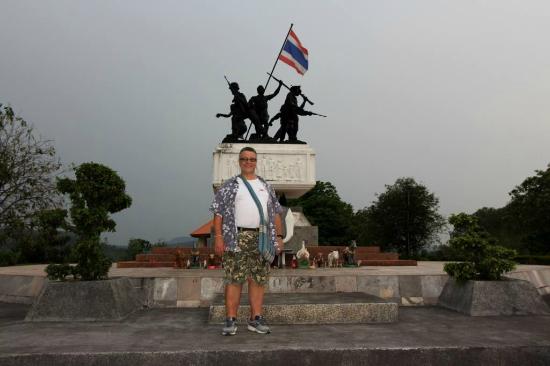 Rao Su Monument