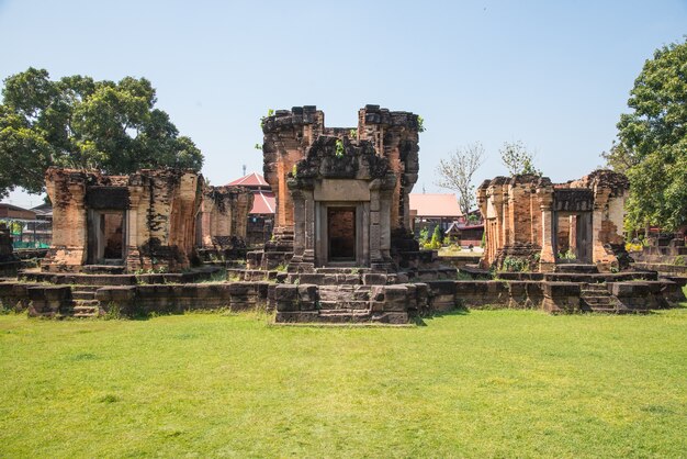 Prasat Wat Sa Kamphaeng Yai