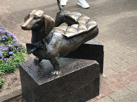 Sculpture-Bench Taksa