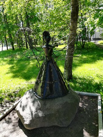 Sculpture the Dragonfly