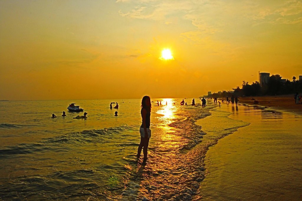 Sanya Redaiyulin Square