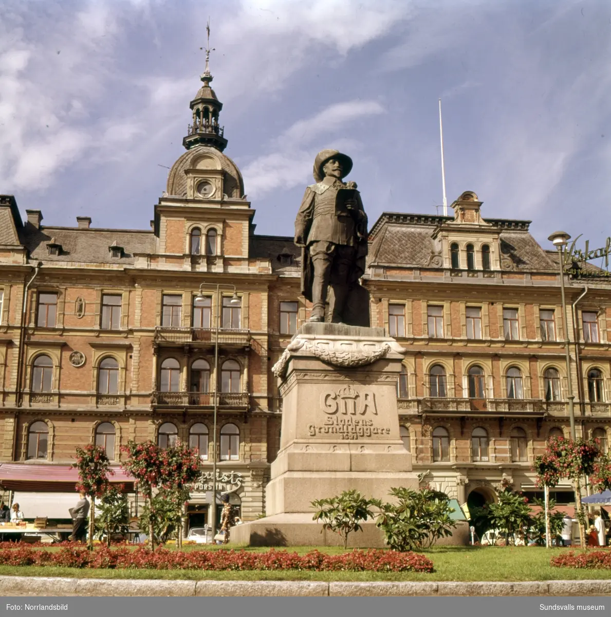 Statyn ''Hästbrunnen''