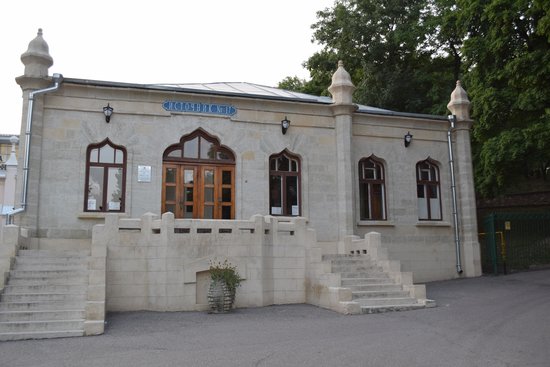 Spring Gallery № 17