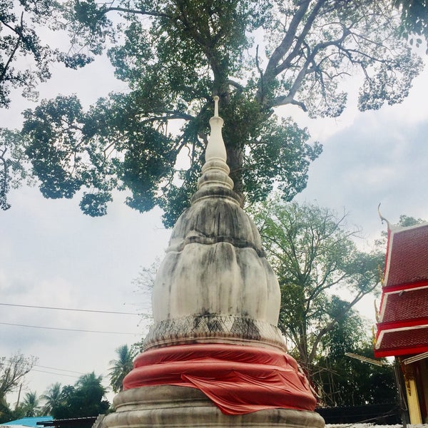 Wat Sao Thong Thong