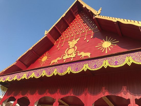 Wat Phrathat Chae Haeng