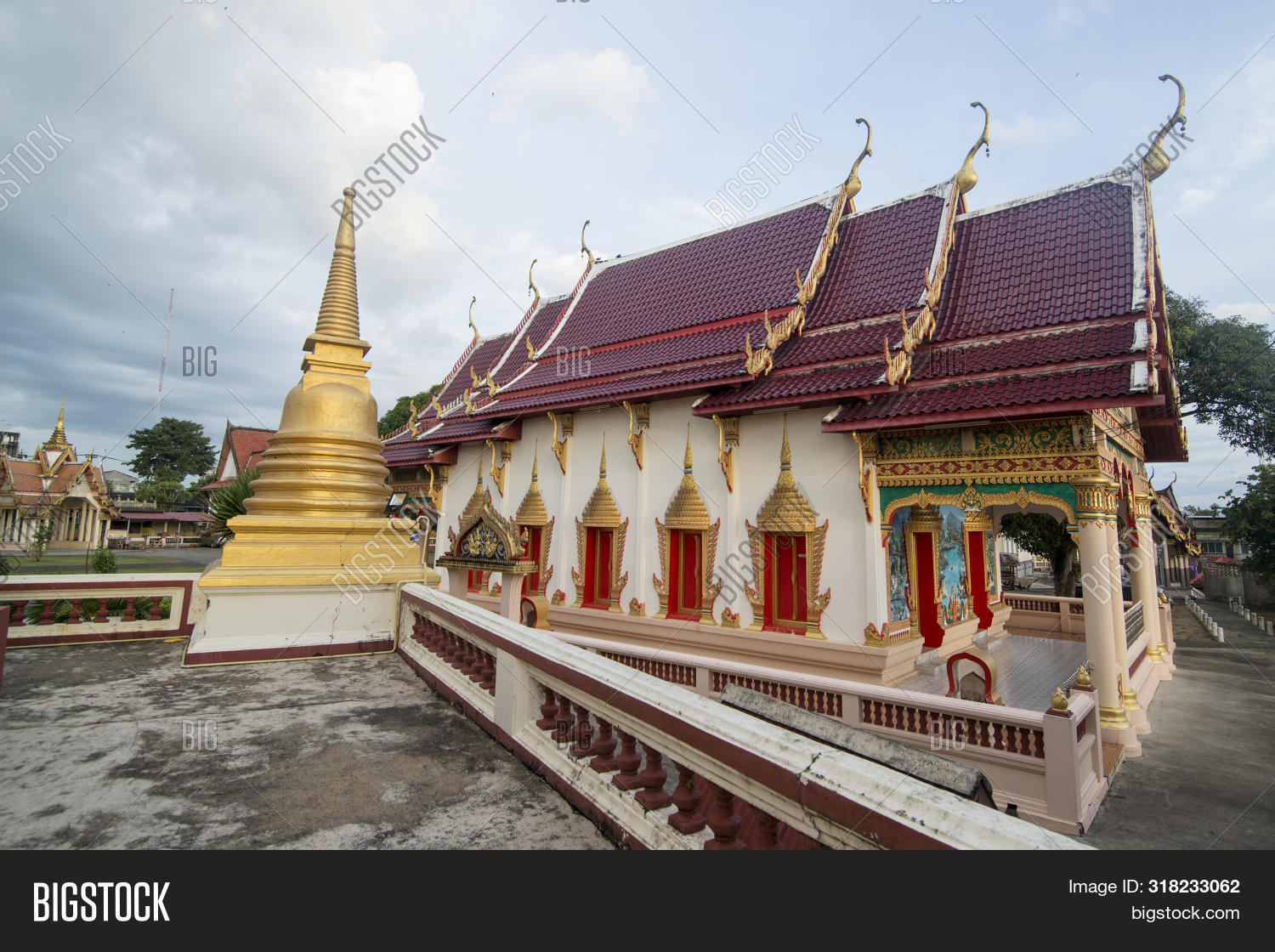 Wat Bot Muang