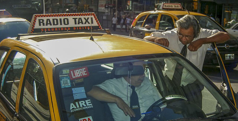 Taxis Radio Tours