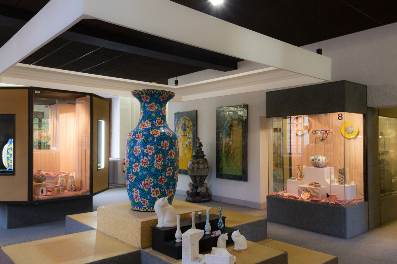 Musee des Emaux Et Faiences de Longwy