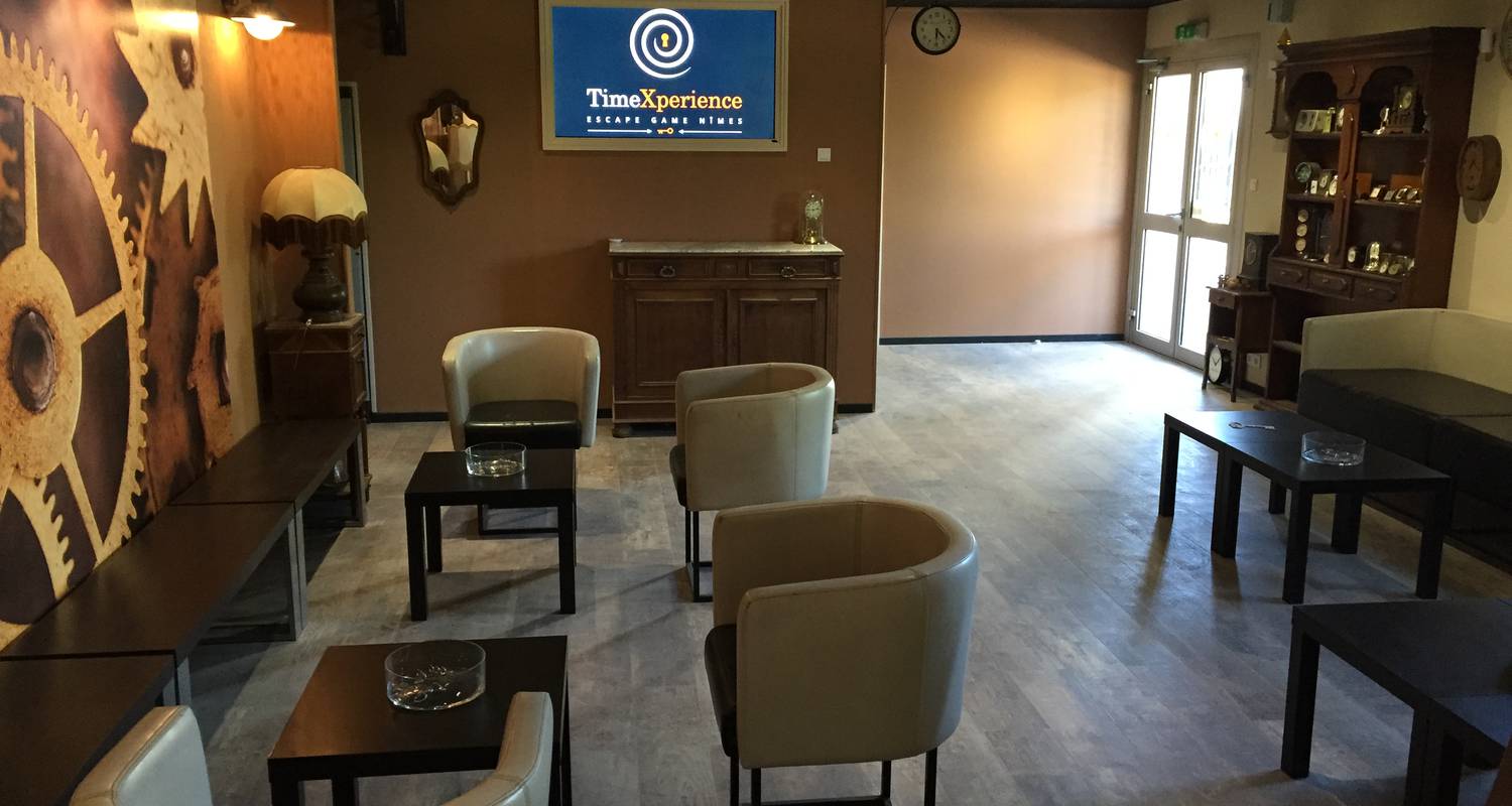 Closed Escape Game